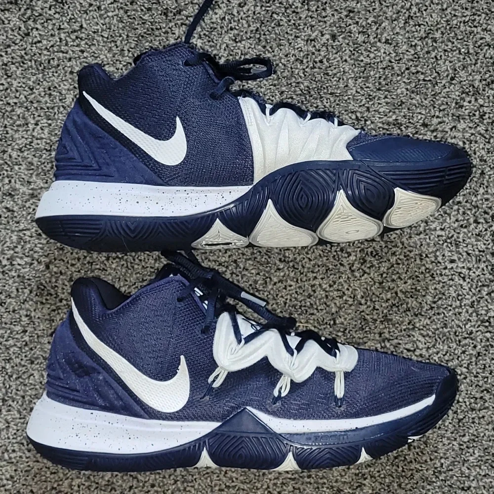 SOLD Nike Kyrie 5 TB basketball shoes 2019 Men's 10.5 Navy Blue & White - Picture 5 of 11